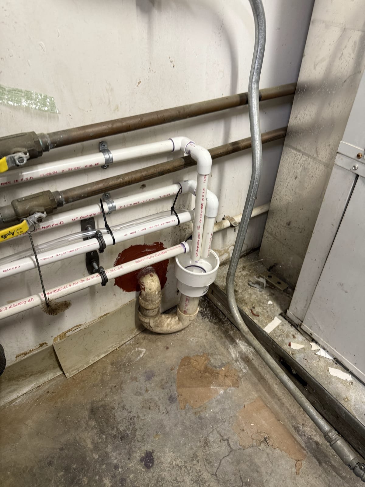 Commercial drain piping installed with a code-required air gap